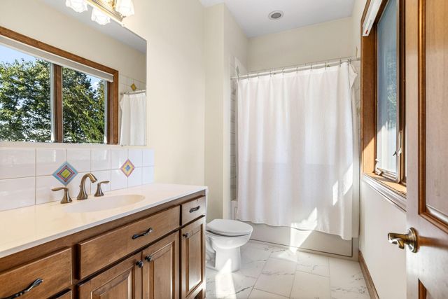 1097 15th Street SW, New Prague, MN 56071