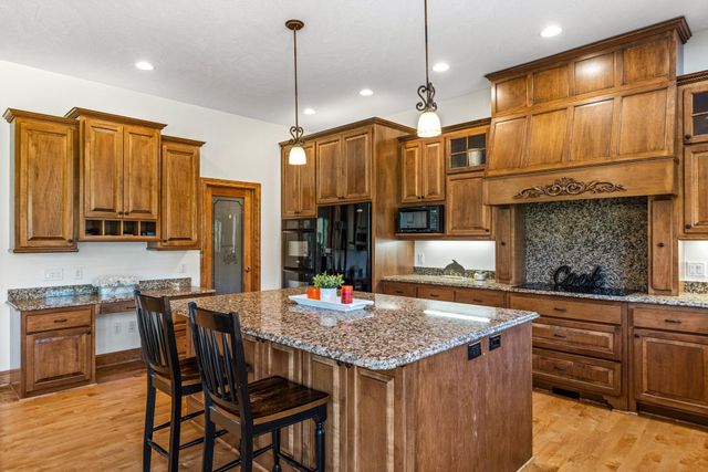 1097 15th Street SW, New Prague, MN 56071