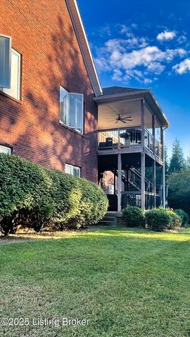 8809 Duck Crossing Ln, Louisville, KY 40291