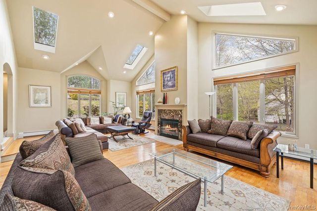 150 Trails End, New City, NY 10956