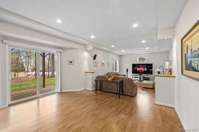 150 Trails End, New City, NY 10956
