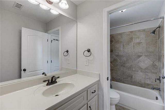 4612 Grandview Parkway, Flowery Branch, GA 30542