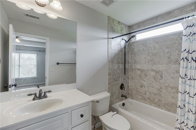 4612 Grandview Parkway, Flowery Branch, GA 30542