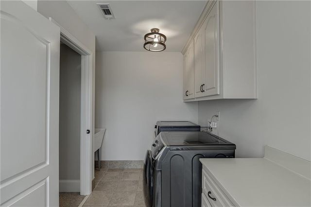 4612 Grandview Parkway, Flowery Branch, GA 30542