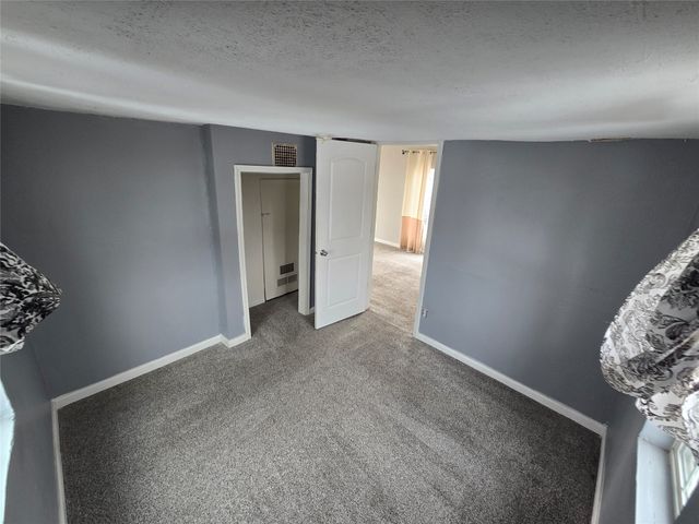 2009 63rd Street, Des Moines, IA 50322