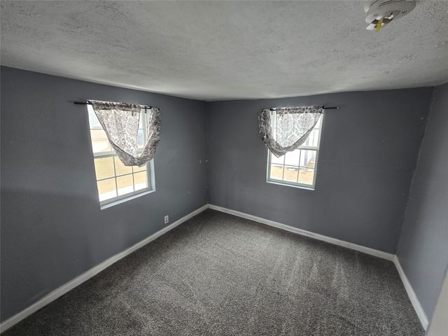 2009 63rd Street, Des Moines, IA 50322