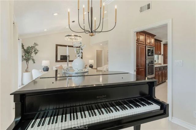 23509 Cutter Drive, Canyon Lake, CA 92587