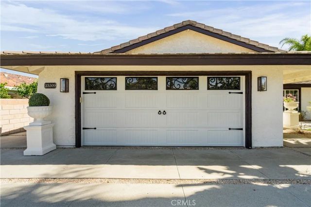 23509 Cutter Drive, Canyon Lake, CA 92587