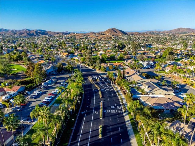 23509 Cutter Drive, Canyon Lake, CA 92587