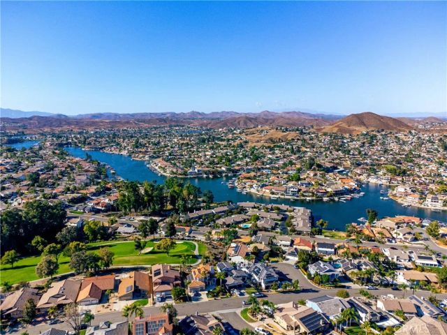 23509 Cutter Drive, Canyon Lake, CA 92587