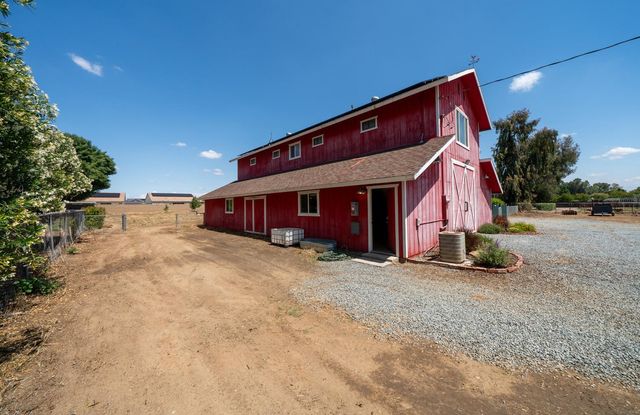 7044 E Clinton Avenue, Fresno, CA 93737