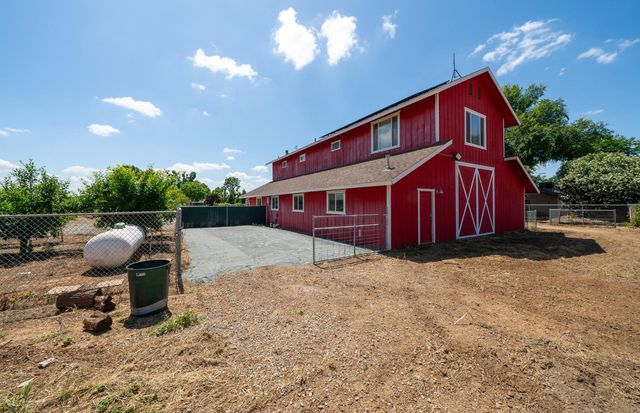 7044 E Clinton Avenue, Fresno, CA 93737