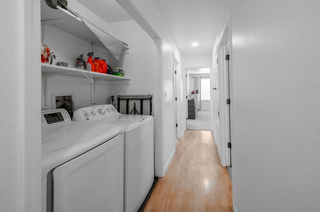 7044 E Clinton Avenue, Fresno, CA 93737