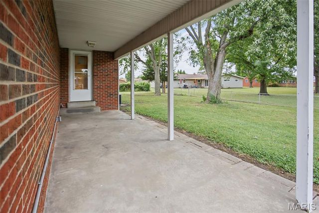 622 Church Drive, Bethalto, IL 62010