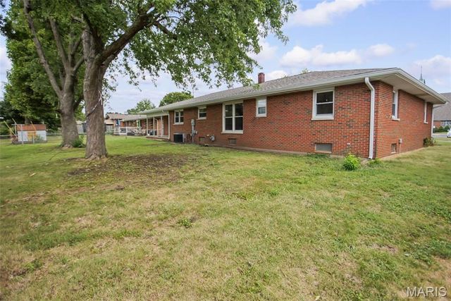 622 Church Drive, Bethalto, IL 62010