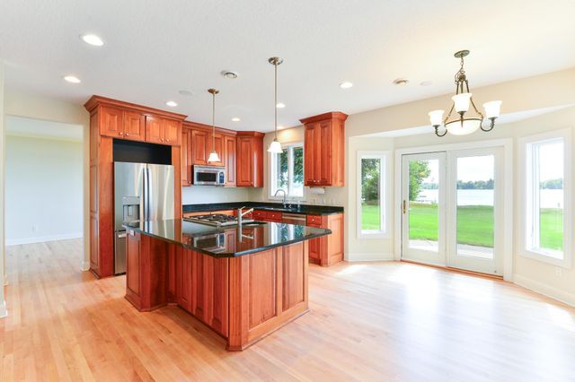 21700 Fenway Court N, Forest Lake, MN 55025