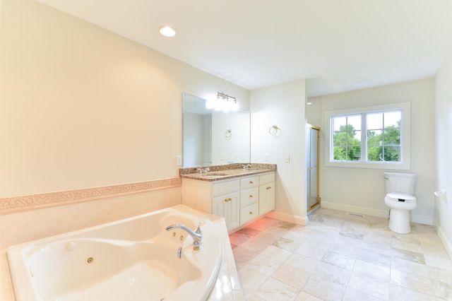 21700 Fenway Court N, Forest Lake, MN 55025