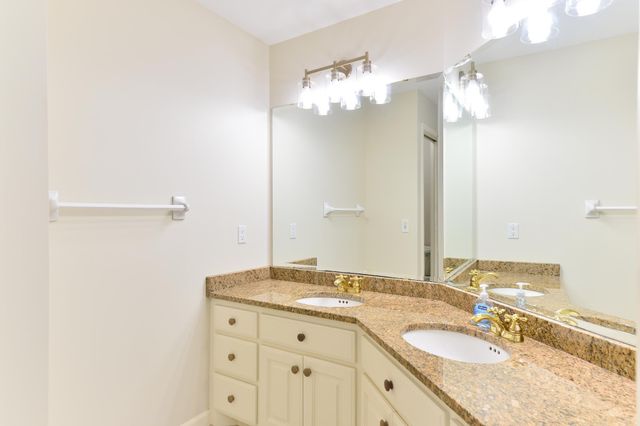 21700 Fenway Court N, Forest Lake, MN 55025