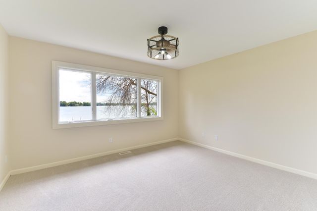 21700 Fenway Court N, Forest Lake, MN 55025