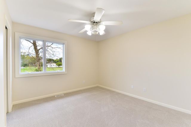 21700 Fenway Court N, Forest Lake, MN 55025