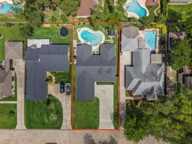 19602 Dianeshire Drive, Spring, TX 77388