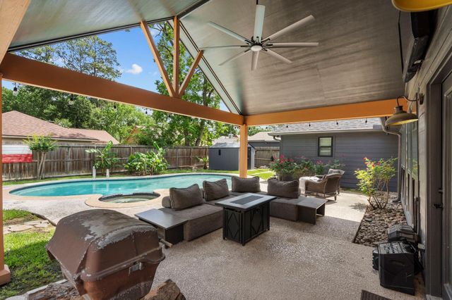 19602 Dianeshire Drive, Spring, TX 77388