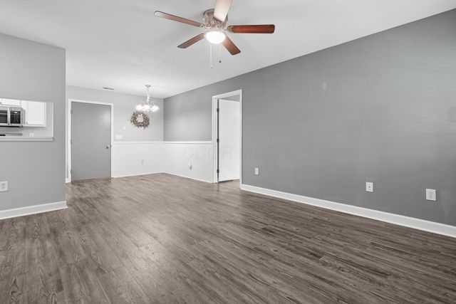4250 Wincove Drive, Groveport, OH 43125