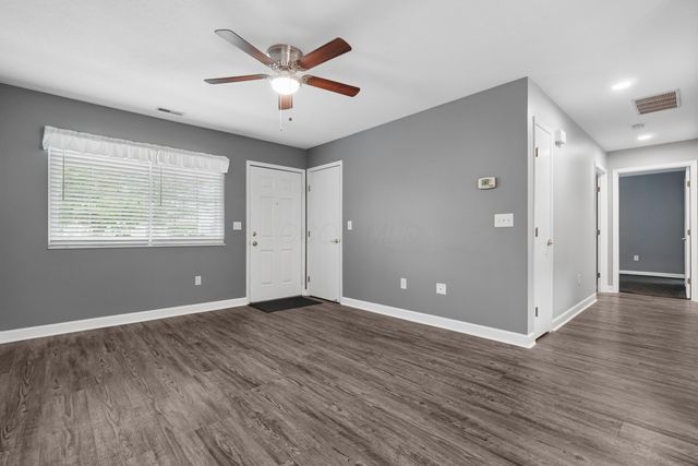 4250 Wincove Drive, Groveport, OH 43125
