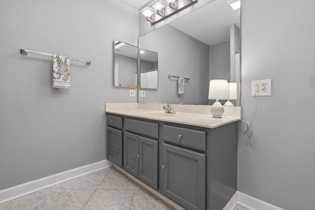 4250 Wincove Drive, Groveport, OH 43125