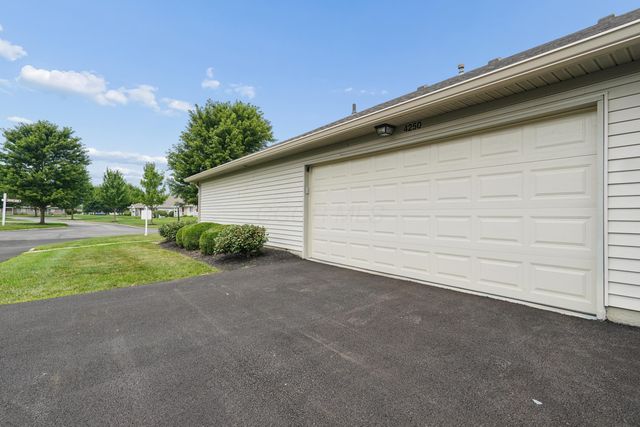 4250 Wincove Drive, Groveport, OH 43125