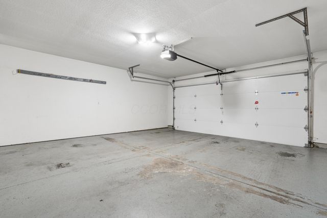 4250 Wincove Drive, Groveport, OH 43125