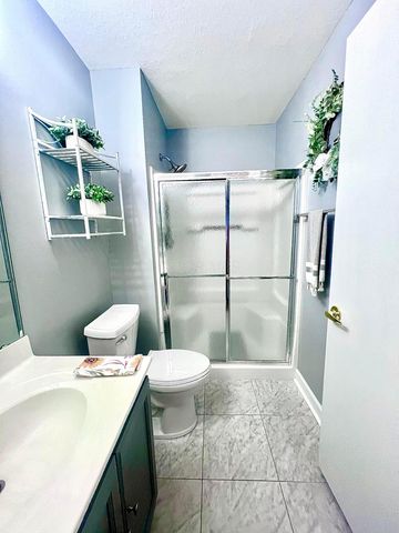 4250 Wincove Drive, Groveport, OH 43125