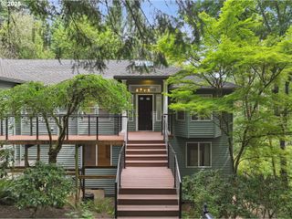 12 MONTICELLO Dr, Lake Oswego, OR 97035