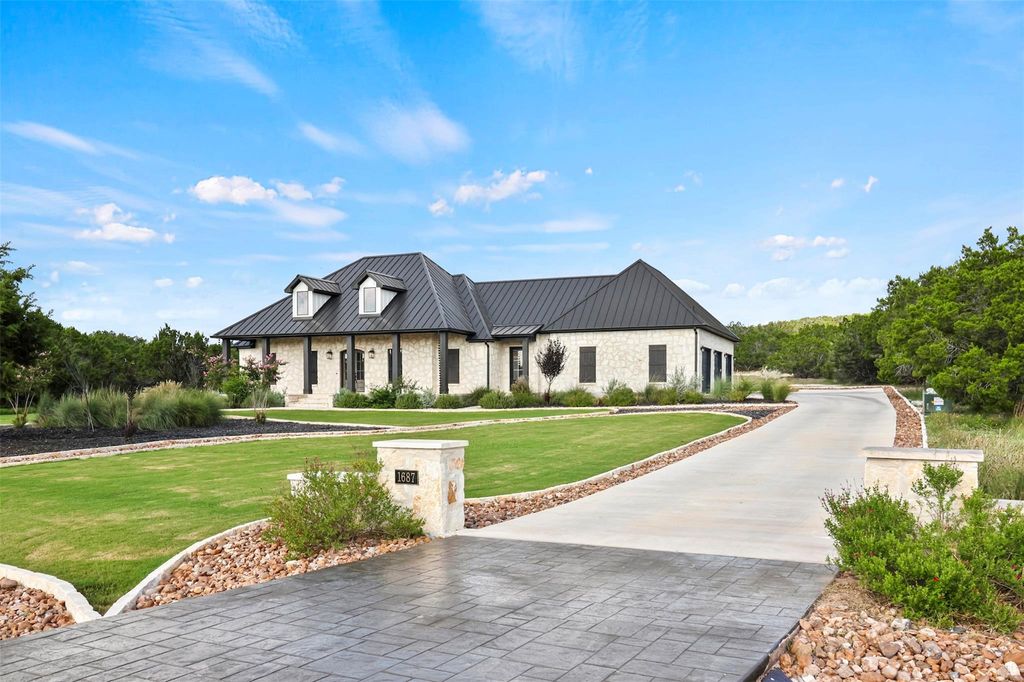 1687 Noble TRL, Canyon Lake, TX 78133
