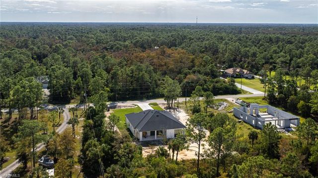 407 24th AVE NW, Naples, FL 34120