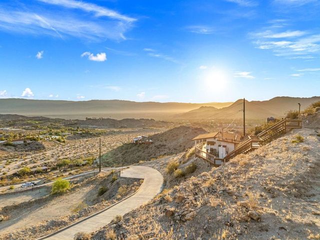 71105 Cholla Way, Palm Desert, CA 92260