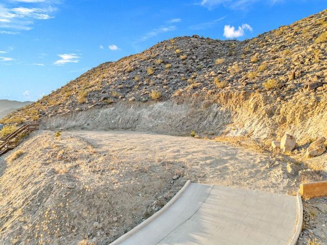 71105 Cholla Way, Palm Desert, CA 92260