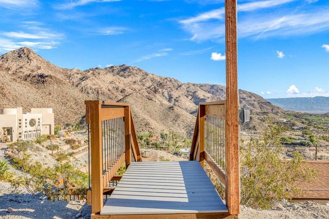 71105 Cholla Way, Palm Desert, CA 92260