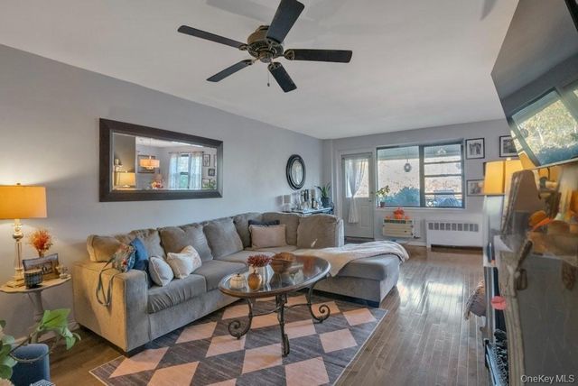 620 Pelham Road 6G, New Rochelle, NY 10805