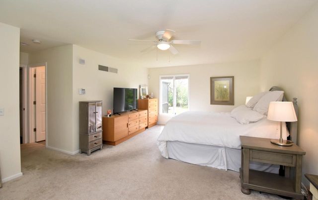 41 E Campus COURT, Wind Point, WI 53402