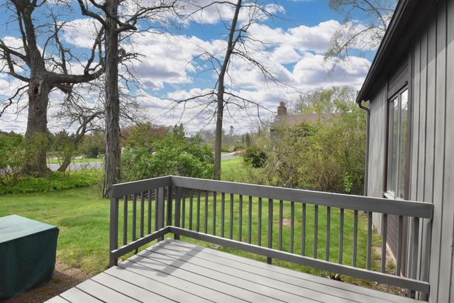 41 E Campus COURT, Wind Point, WI 53402