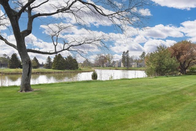 41 E Campus COURT, Wind Point, WI 53402