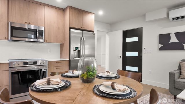 3209 NE 94th Street, Seattle, WA 98115