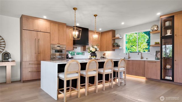 3209 NE 94th Street, Seattle, WA 98115