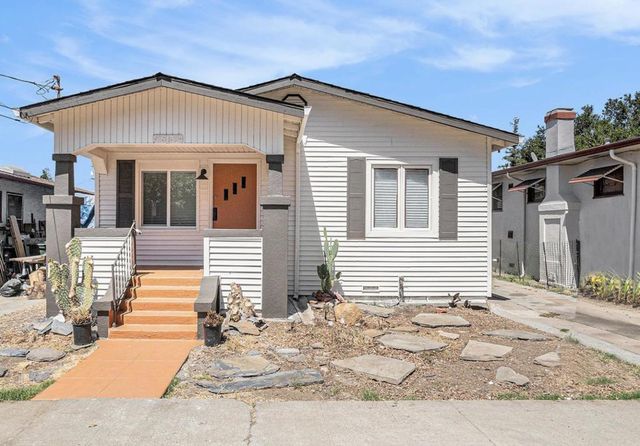 513 Arch Street, Martinez, CA 94553