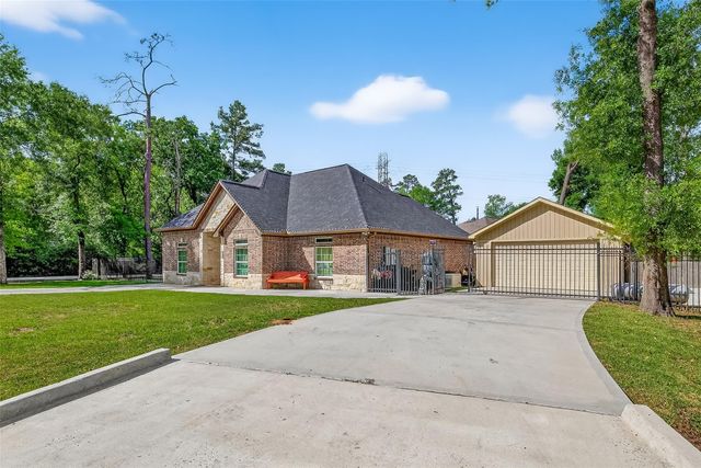 23519 Creek Wood Drive, Spring, TX 77389