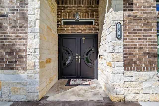 23519 Creek Wood Drive, Spring, TX 77389