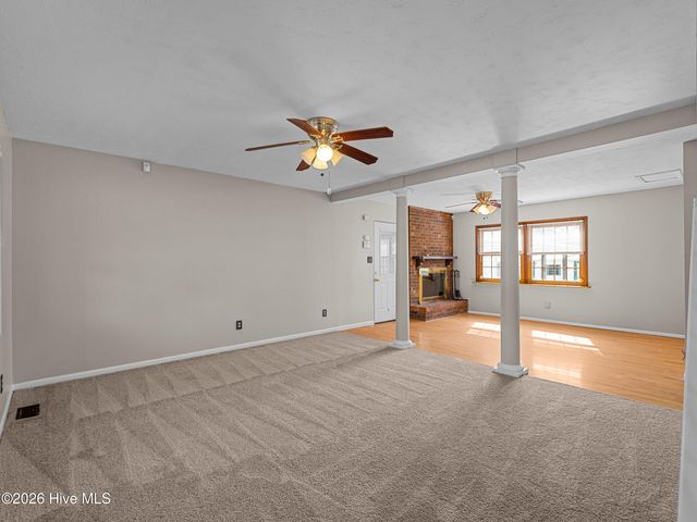 422 Thomas Drive, Jacksonville, NC 28546