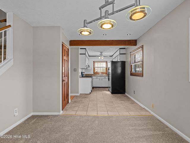 422 Thomas Drive, Jacksonville, NC 28546