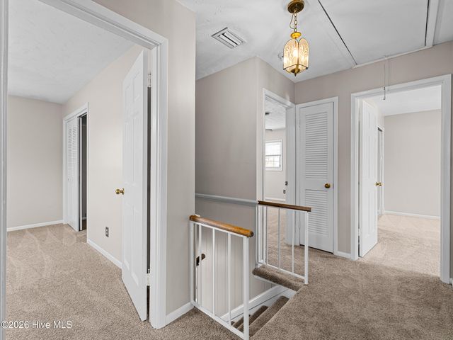 422 Thomas Drive, Jacksonville, NC 28546